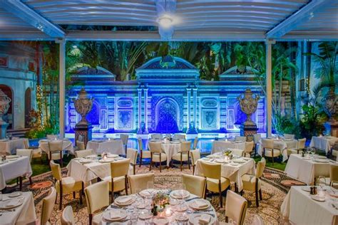 versace christmas lunch|versace mansion restaurant miami beach.